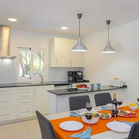 Biel וילה פוינסה